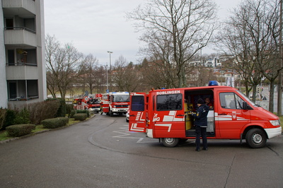 Boeblingen: Kuechenbrand im 6.Stock - Rauchmelder und Nachbarn retten Bewohnerin!